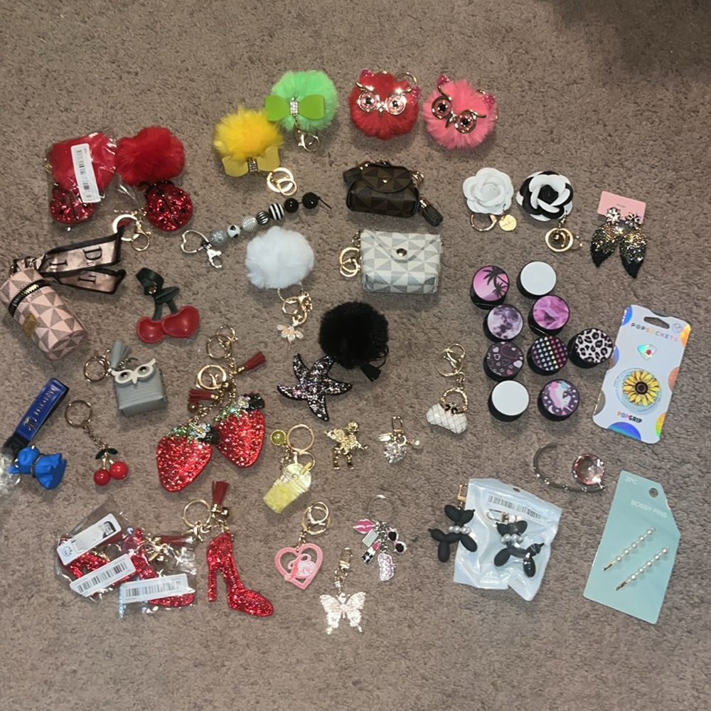 NWOT! Choose one! more not pictured here, keychains/ purse charms,purse holders🤩